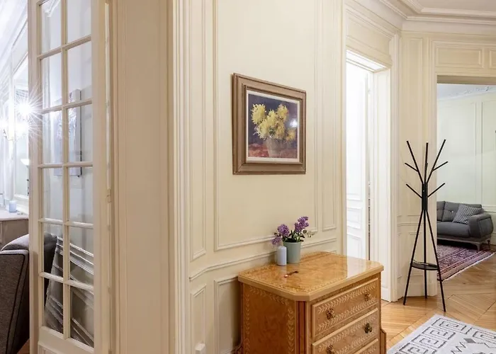 Big 3br For 9 - Near Arc De Triomphe * Paris