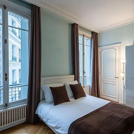Big 3br For 9 - Near Arc De Triomphe