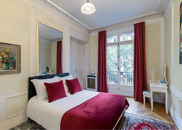 Big 3br For 9 - Near Arc De Triomphe Παρίσι