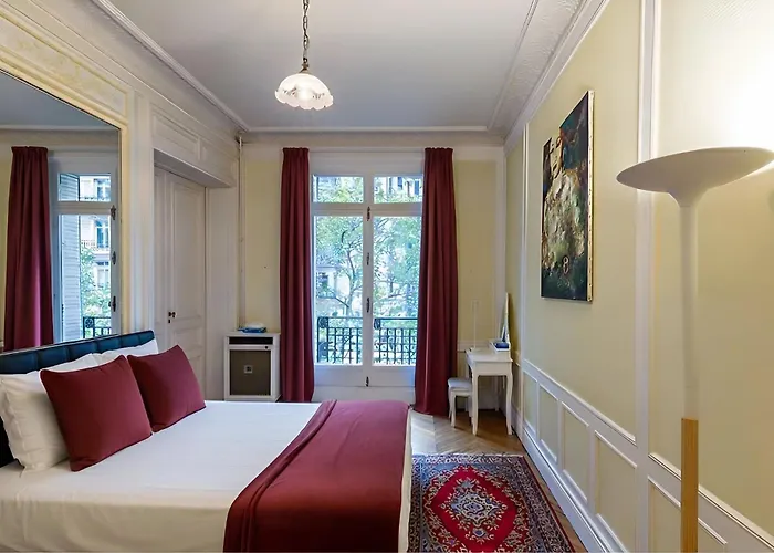 Big 3br For 9 - Near Arc De Triomphe Διαμέρισμα